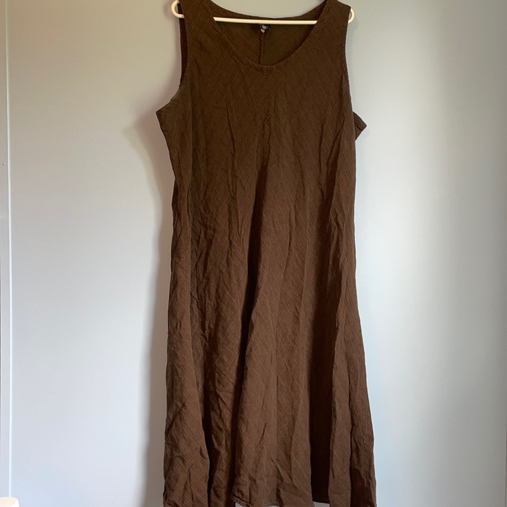 Elegant Brown Sleeveless Dress